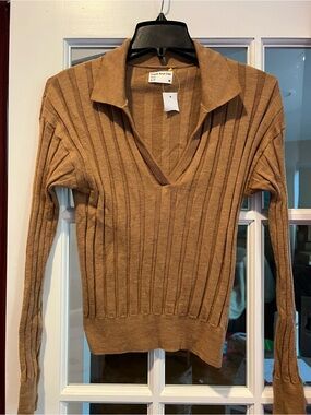 Frank & Oak Ribbed V-Neck Sweater in Camel